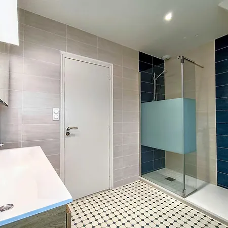 Apartment Confort Laval